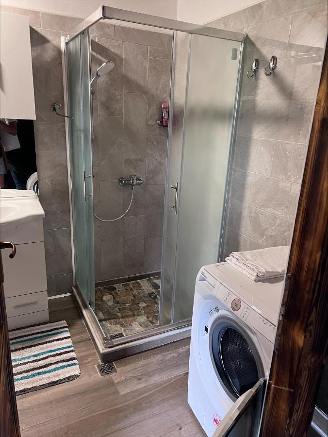 Domacija Paternoster Hotel Litija Екстериор снимка