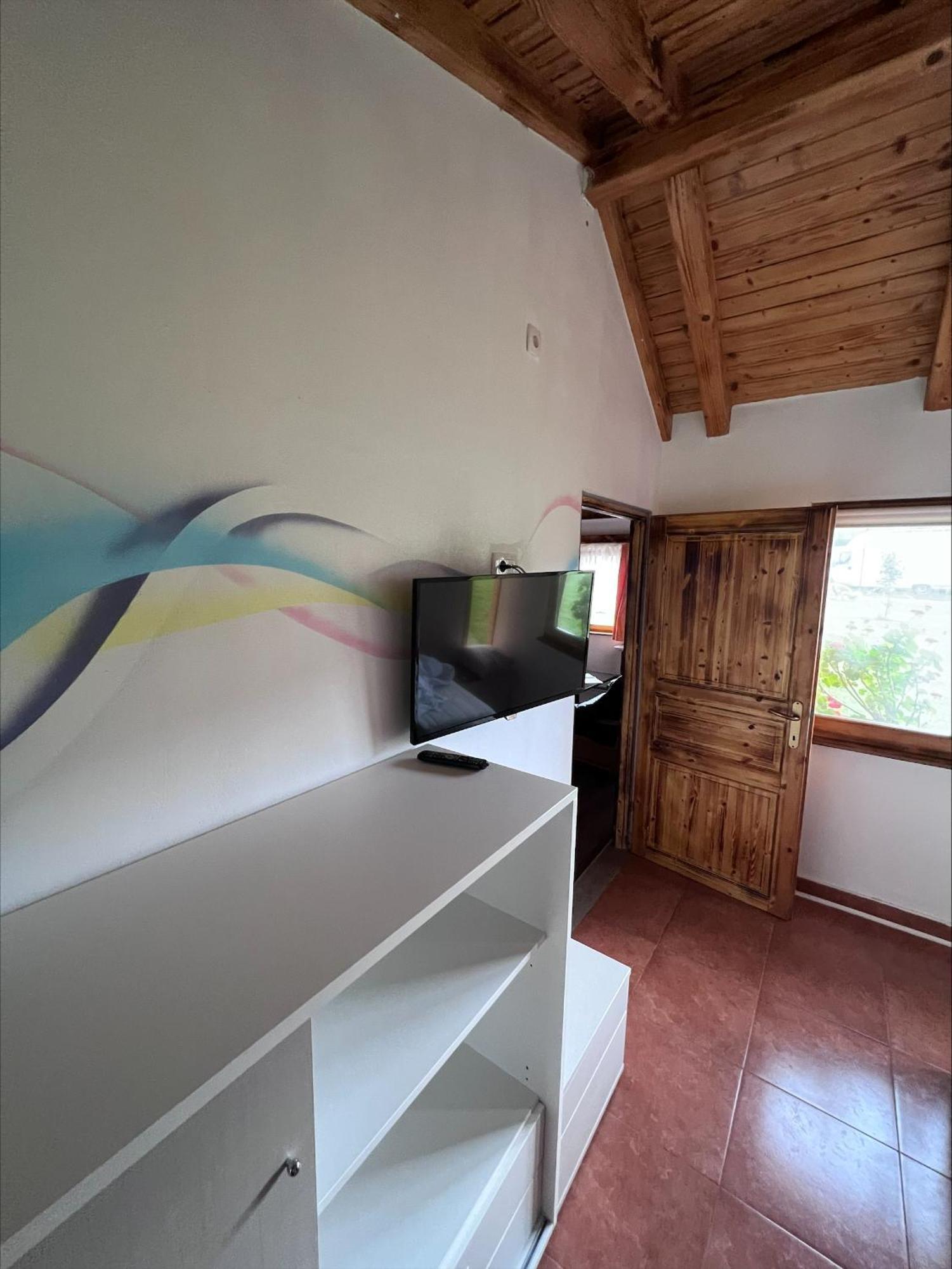 Domacija Paternoster Hotel Litija Екстериор снимка